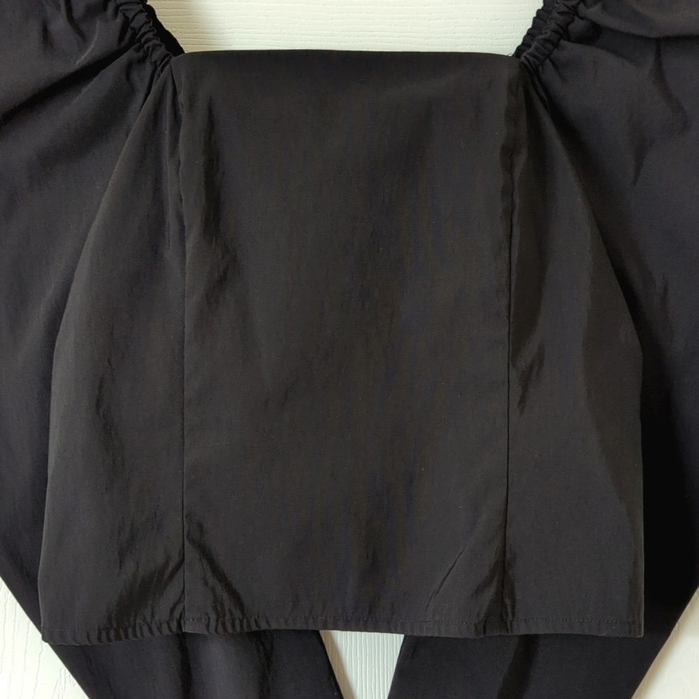 Levi's Junie Long Mutton Sleeve Square Neck Cropped Slim Fit Blouse Black XS - Picture 6 of 11